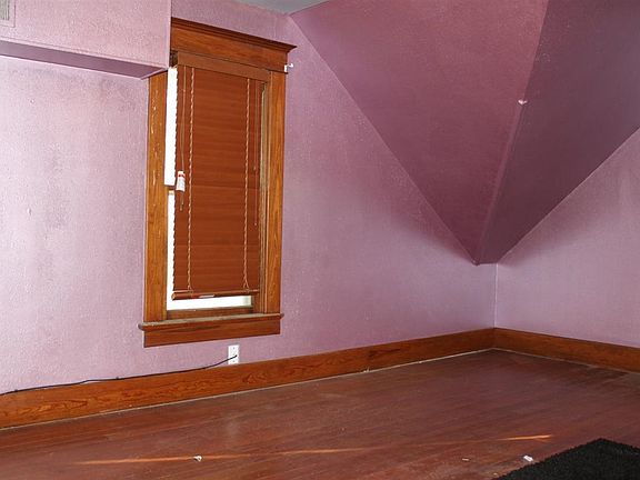 5th image of 416 S Lawrence St