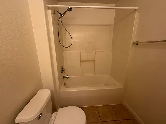 9640 Richlyn Way — Photo 20