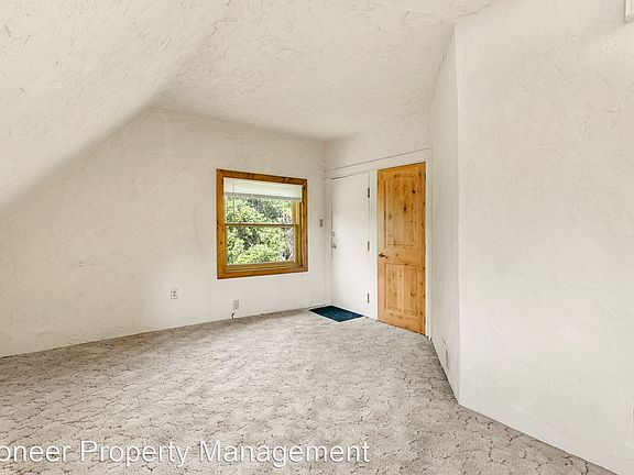 5th image of 1706 S Logan St #A