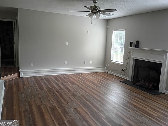 2nd image of 314 Megan Dr