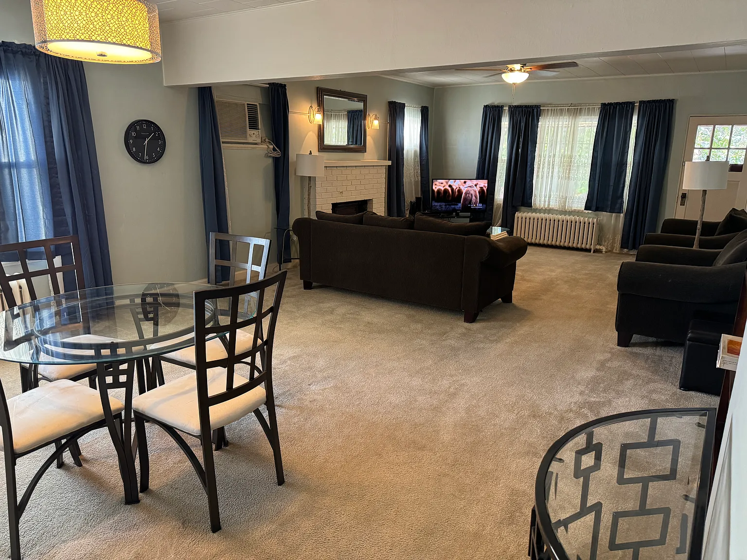 2 bed, 1000 sqft, $1,425 — Photo 3