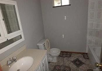 2nd image of 18 Doroteo St