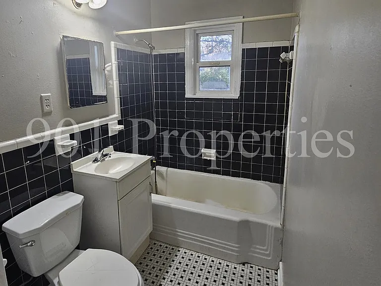 1612 Hopewell Rd — Photo 4