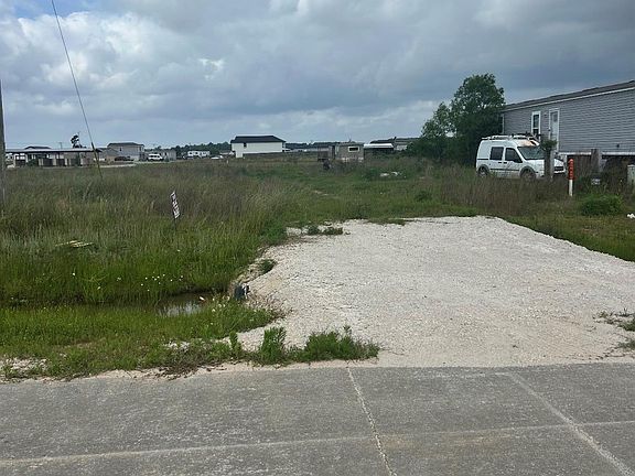 2nd image of 647 Road 5707