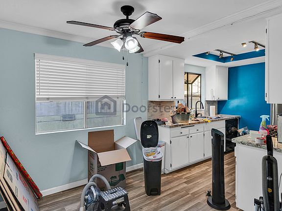 4th image of 434 N Oakland Ave APT 2