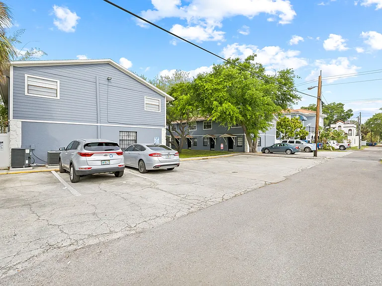 506 S Albany Ave #A — Photo 34