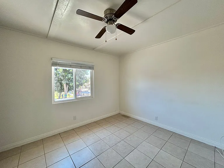 114 - Robert Hammond (Santa Paula) — Photo 13