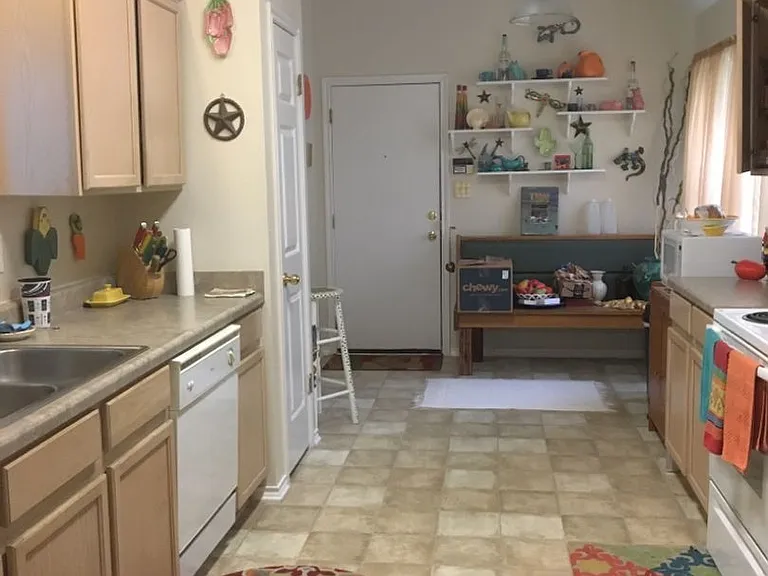 2805 Berry Way — Photo 3