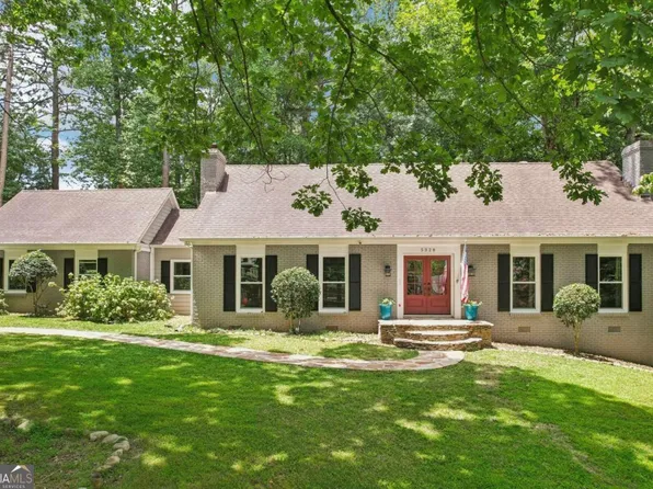 5328 Vernon Lake Dr, Dunwoody, GA 30338