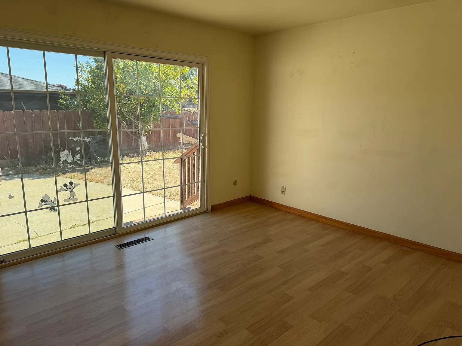 4 bed, 1400 sqft, $3,200 — Photo 4