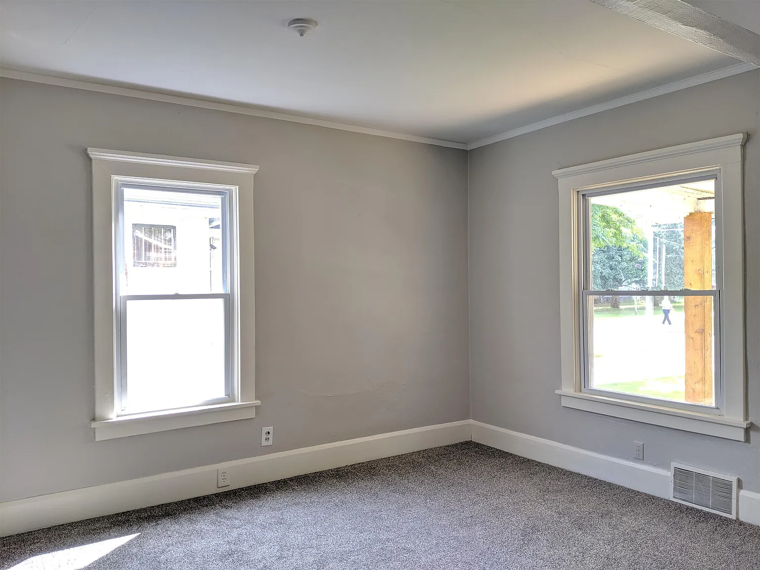 536 Lawn Drive (Agent owned) - 1 — Photo 4