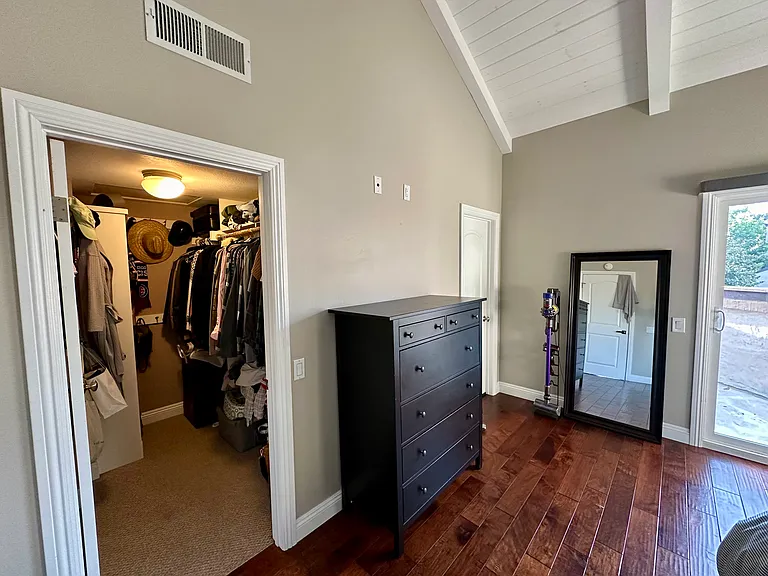 926 Powell Ct — Photo 15