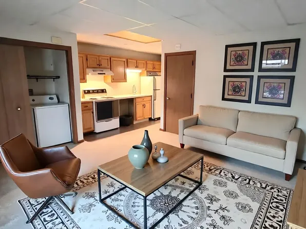 110 E Hummelstown Street, 110 E Hummelstown St APT 3, Elizabethtown, PA 17022