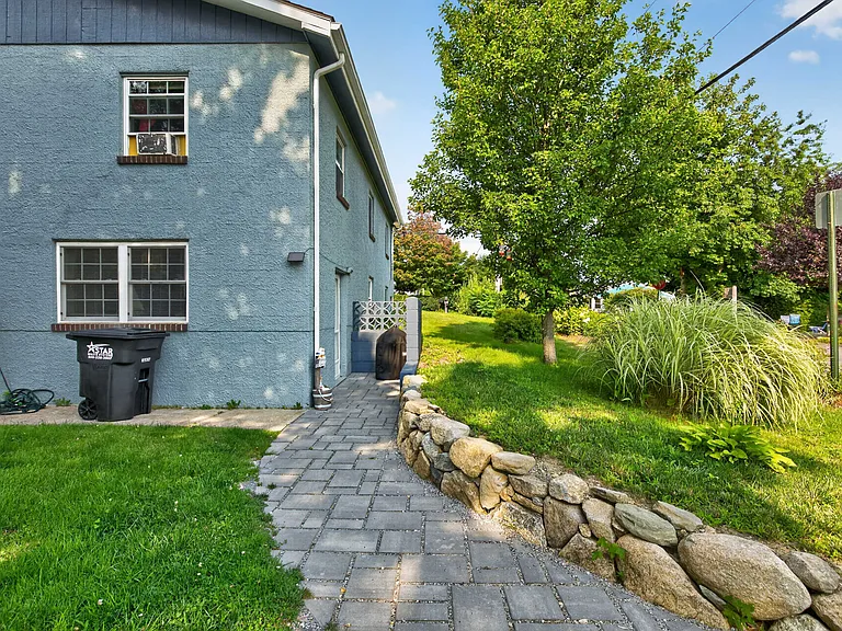 52 Beach St #2 — Photo 21