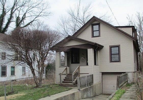 2nd image of 1734 Fairmount Ave
