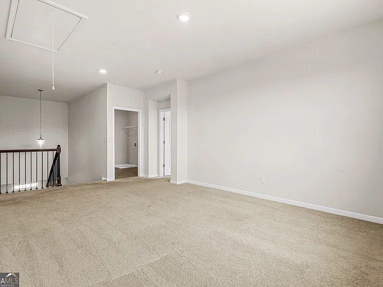 3331 Fall Branch Ln — Photo 15