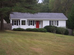 600 Penny Rd, Angier, NC 27501