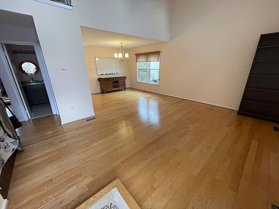 2nd image of 14001 Saddleview Dr