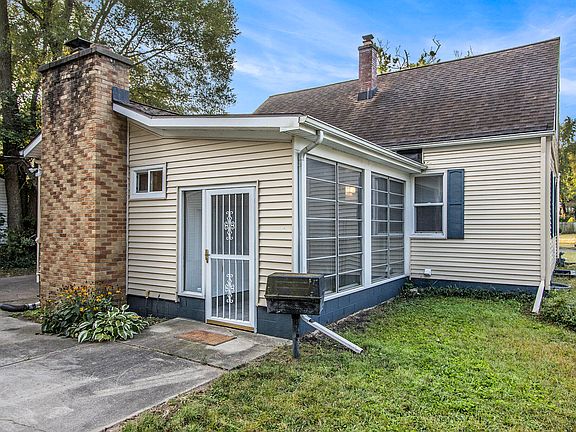 4th image of 16 Keith Dr