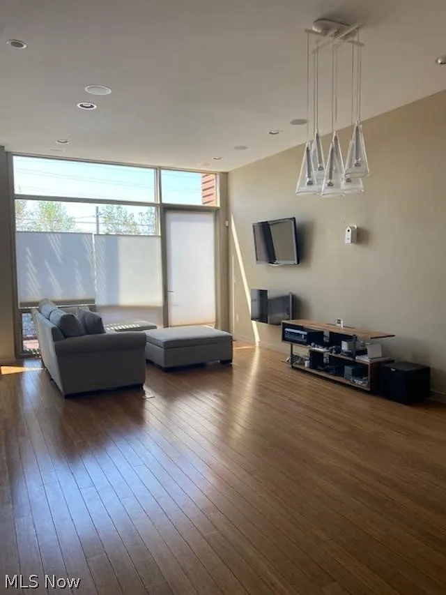 2 bed, 2.5 bath, 1822 sqft, $3,000 — Photo 4