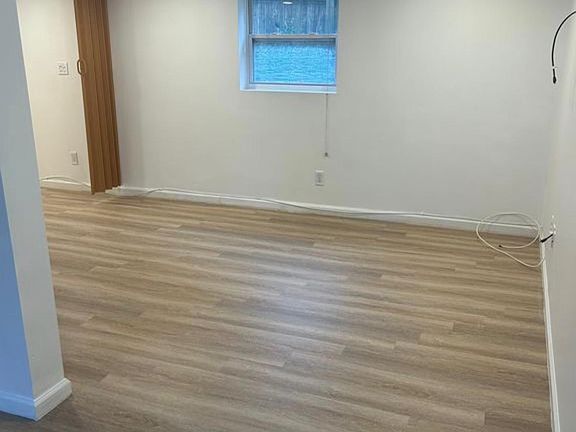 2nd image of 17 Rosemary Ln #1