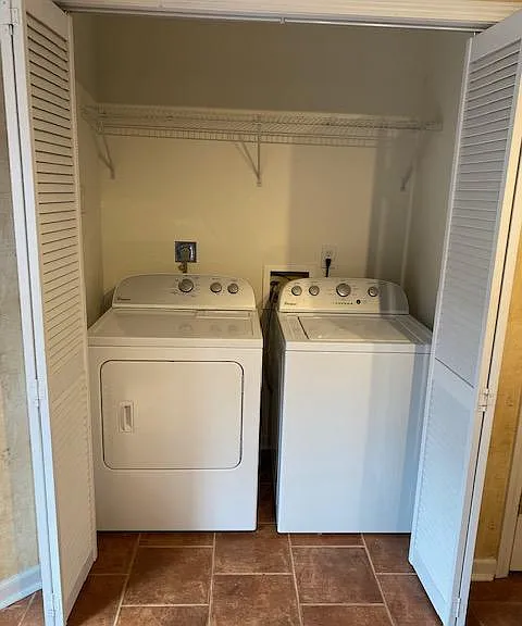 624D Walker Ave — Photo 9