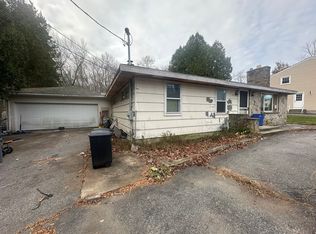 345 Chace St, Somerset, MA 02726