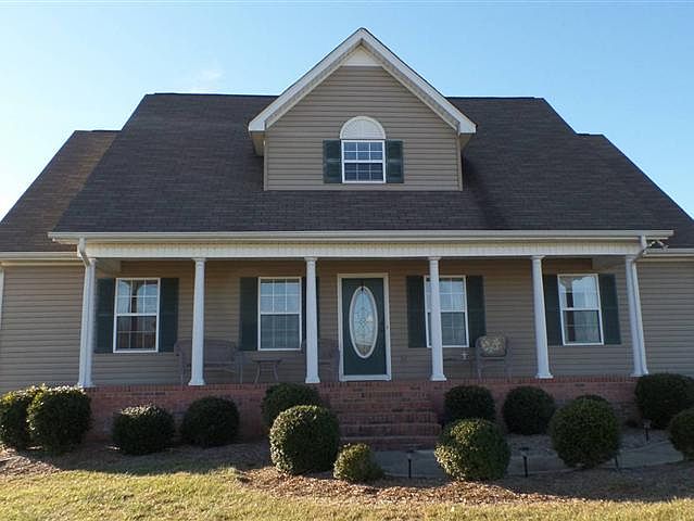 2nd image of 725 Eagle Landing Dr