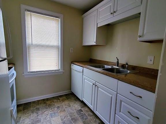2nd image of 2053 13th St #1