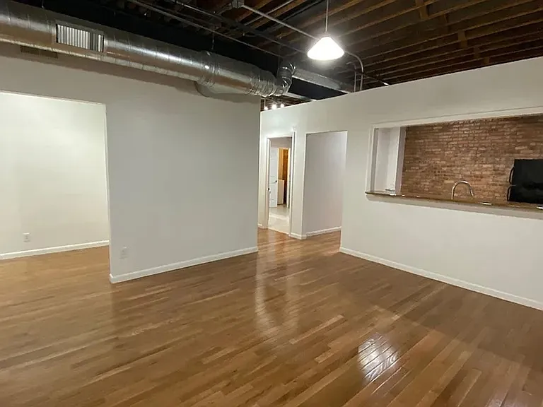 111 N Main St — Photo 6