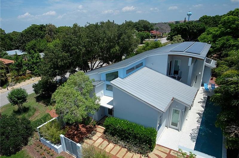 1st image of 219 Gulf Dr