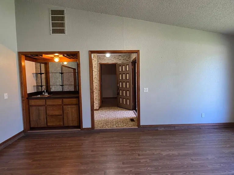 11812 Larkdale Dr — Photo 6