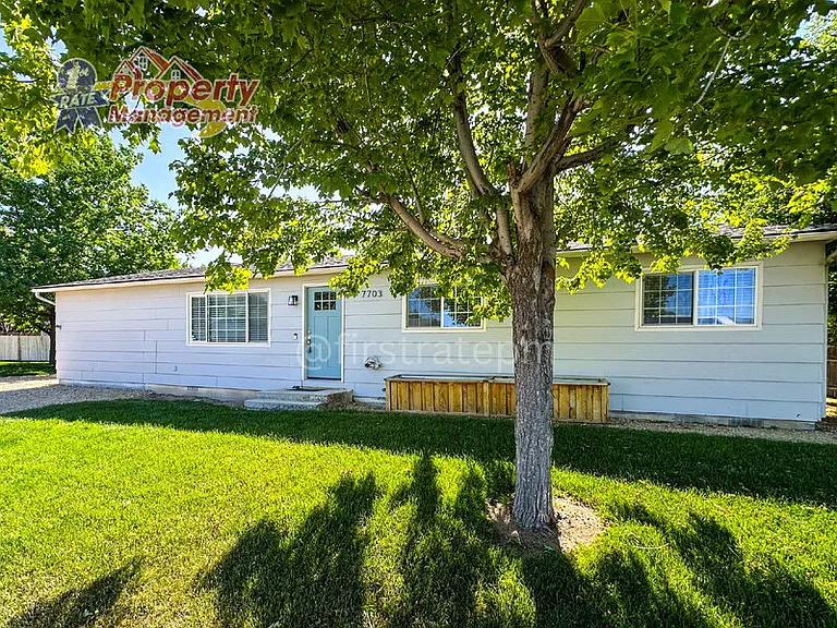 7703 S Mistyglen Ave — Photo 24