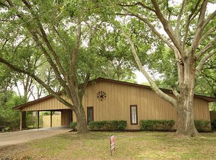 1417 Tauber Ln, Sealy, TX 77474