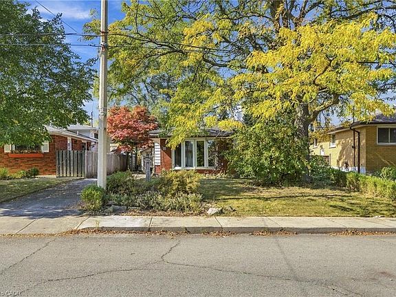 2nd image of 106 Victor Blvd