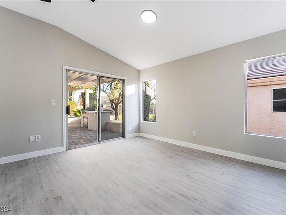 5th image of 2068 High Mesa Dr