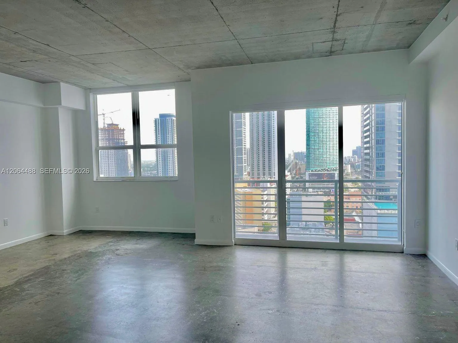 The Loft Downtown Ii Cond — Photo 1