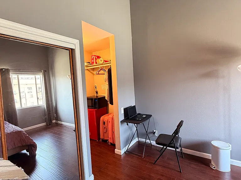 5460 White Oak Ave #E339 — Photo 2
