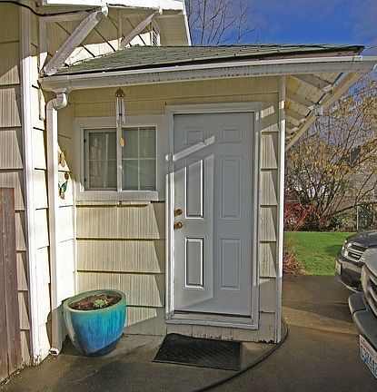 4th image of 1120 S 58th St