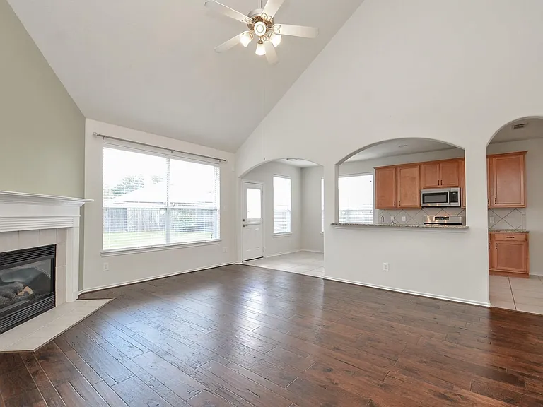 25811 Misty Mountain Ln — Photo 7