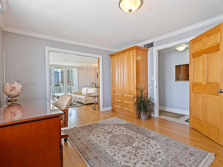 1 Las Olas Cir #809 — Photo 8