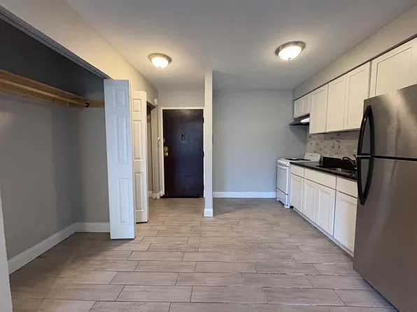 156 Bull Hill Ln, West Haven, CT