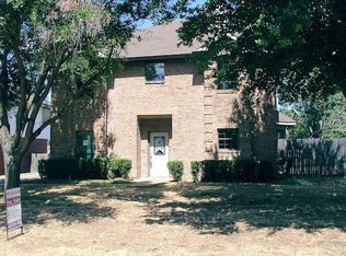 3230 Maberry Ct, Grand Prairie, TX 75052