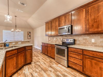 1400 Town Creek Cir, Weatherford, TX, 76086