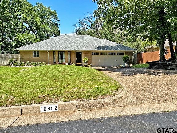 2nd image of 10882 Mosswood Dr