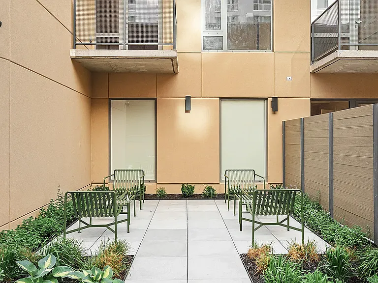 151 S Elliott Pl #6B — Photo 42