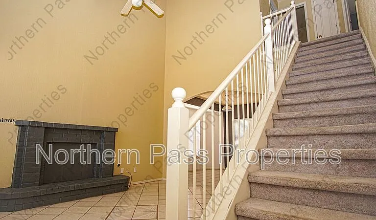 12107 Valley Quail Dr — Photo 3