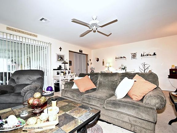 5th image of 611A Lake Point Dr #1001
