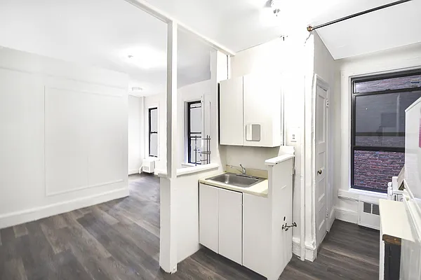 Rented by Compass | media 14