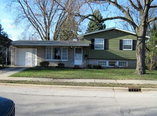 2213 Douglas St, Joliet, IL 60435